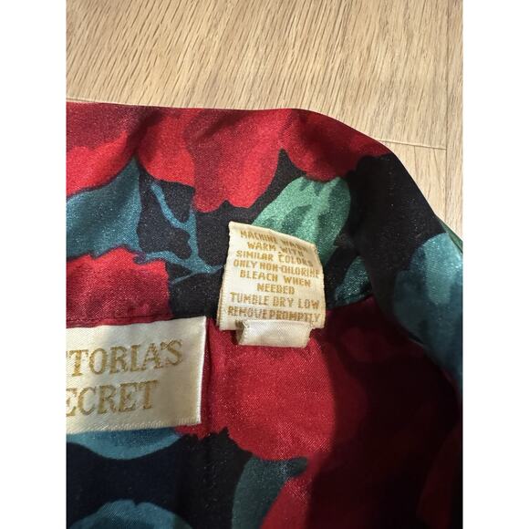 Victoria's Secret Vintage Gold Label L Night Shirt Silky Black Red Floral Y2K - Picture 6 of 9